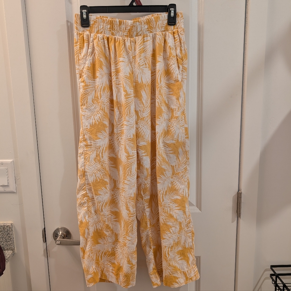 Panama Jack Wide Legged Cropped Linen/Rayon Pants - Picture 2 of 10